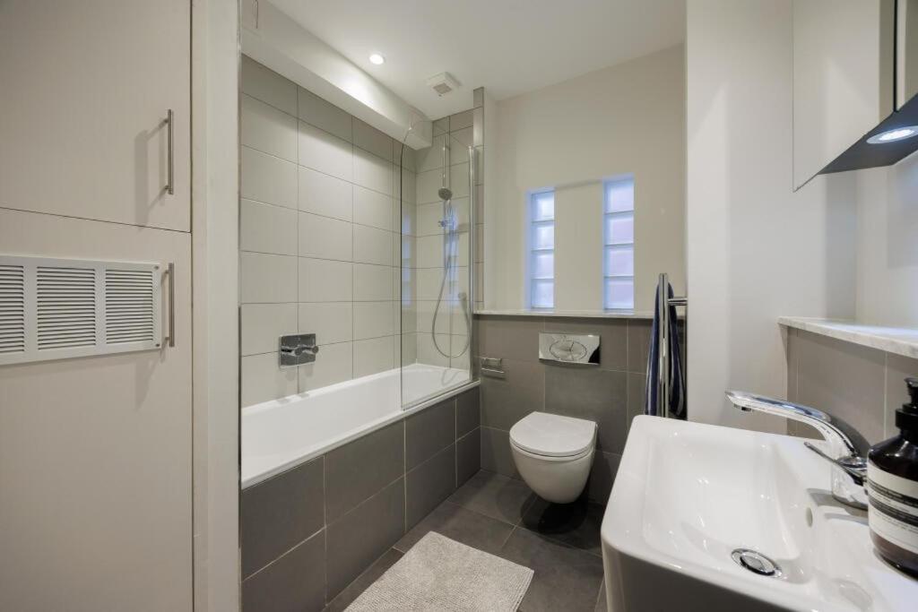 Stylish Soho&covent Garden Retreat London